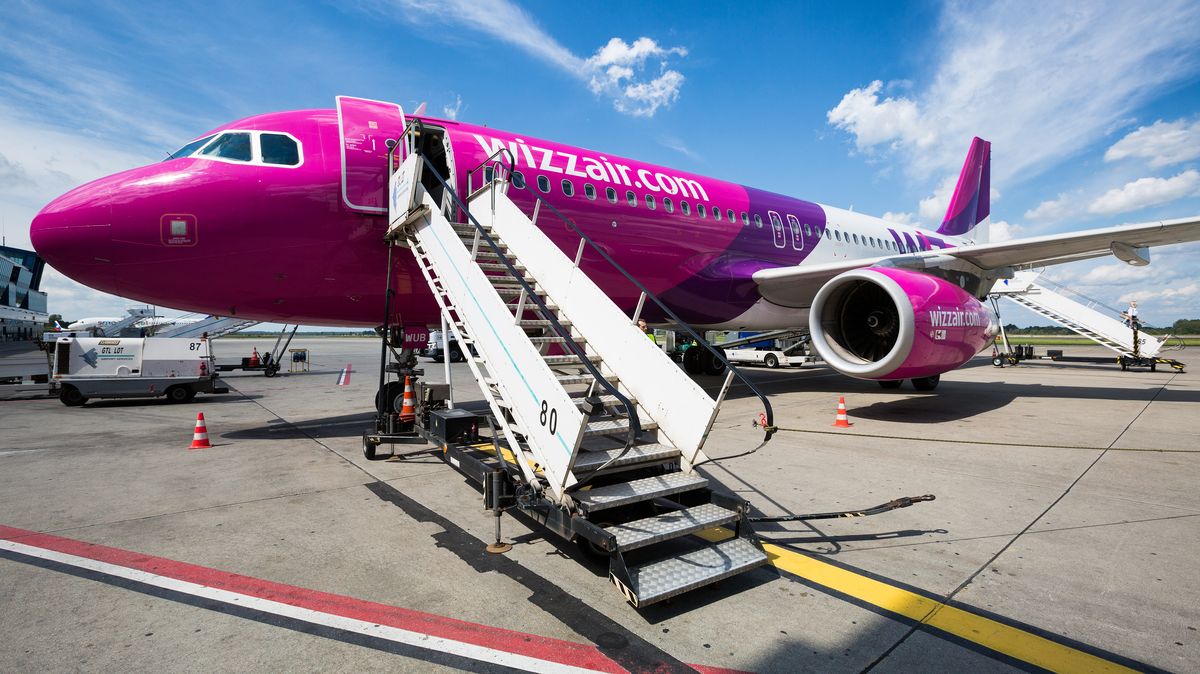 Europoslanci chtějí zatrhnout aerolinkám fintu se skrytými náklady za kufry